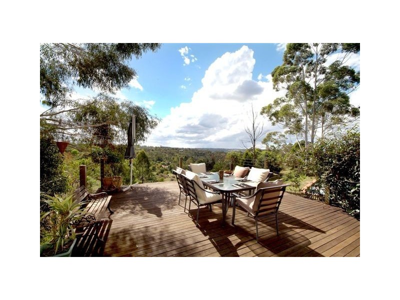 16 Murphys Creek Road, Blue Mountain Heights QLD 4350