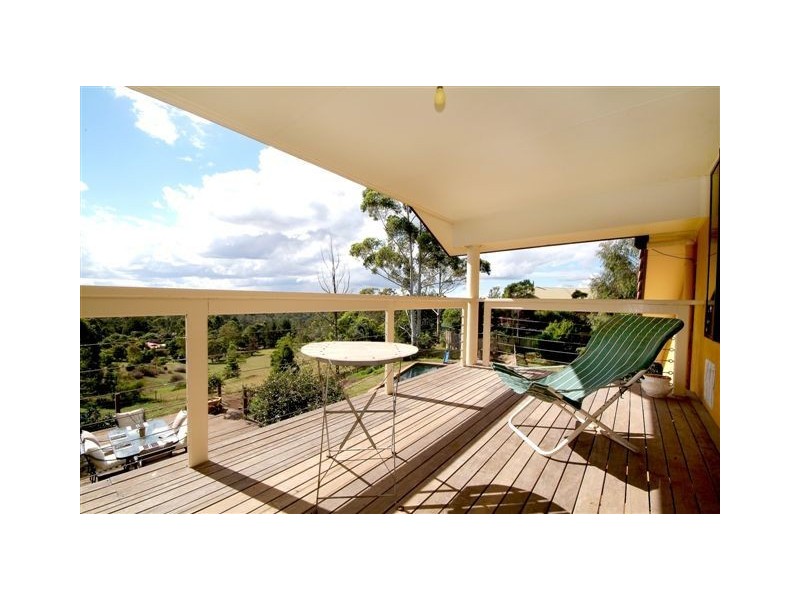 16 Murphys Creek Road, Blue Mountain Heights QLD 4350