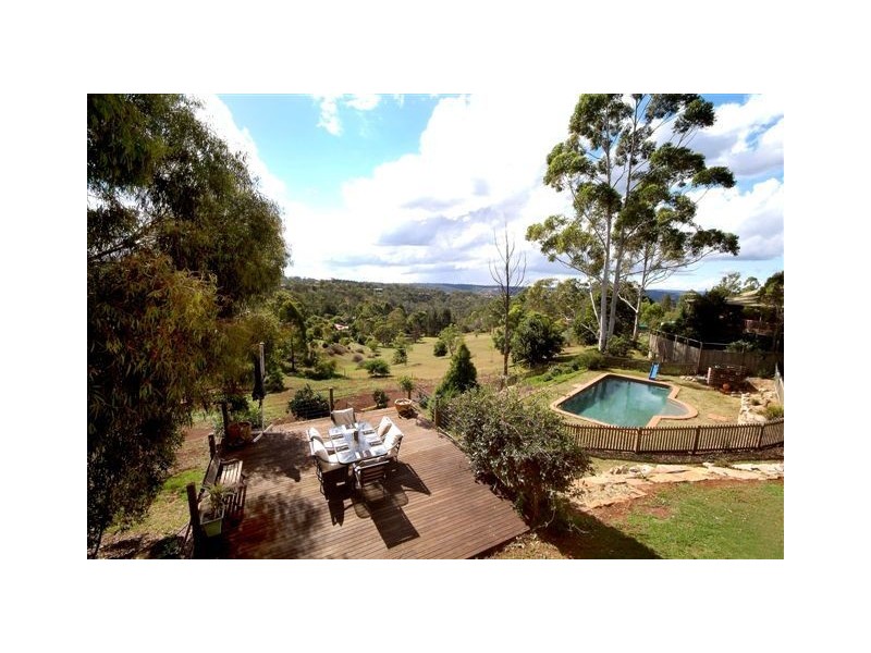 16 Murphys Creek Road, Blue Mountain Heights QLD 4350