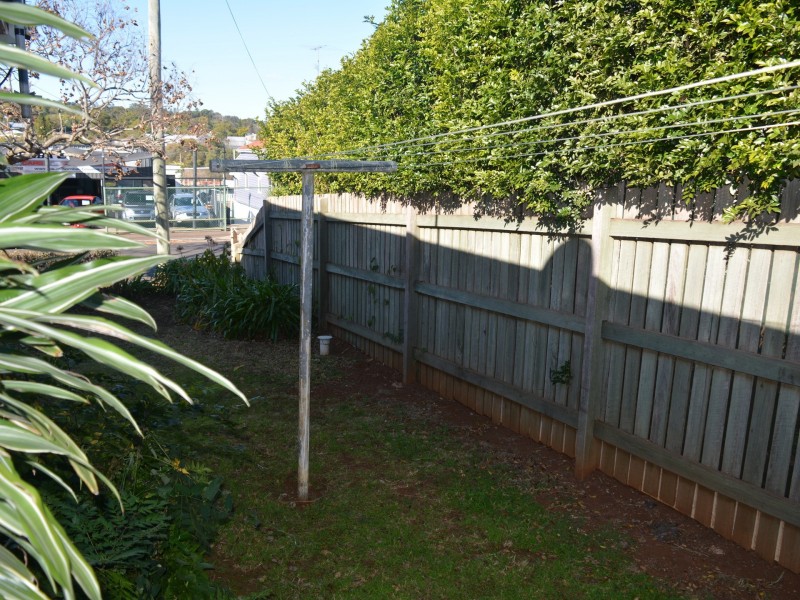 1/81 Mort Street, North Toowoomba QLD 4350