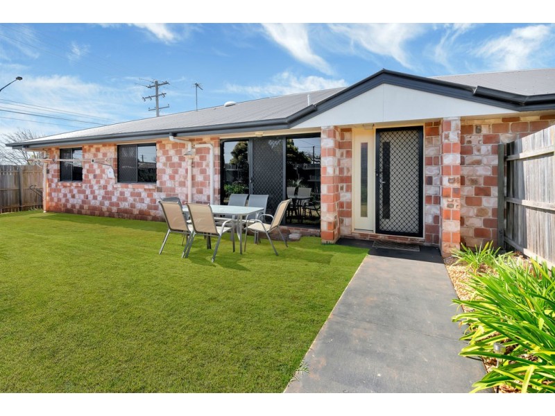 2/214 Taylor Street, Newtown QLD 4350