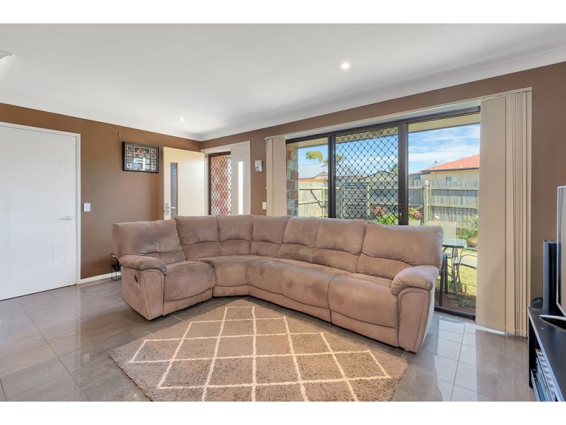 2/214 Taylor Street, Newtown QLD 4350