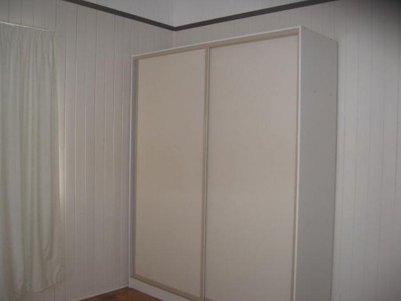 14 Lochel Street, Mount Lofty QLD 4350