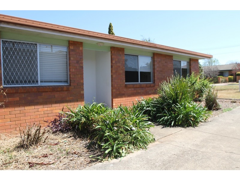 1/4 Norris Street, Rangeville QLD 4350
