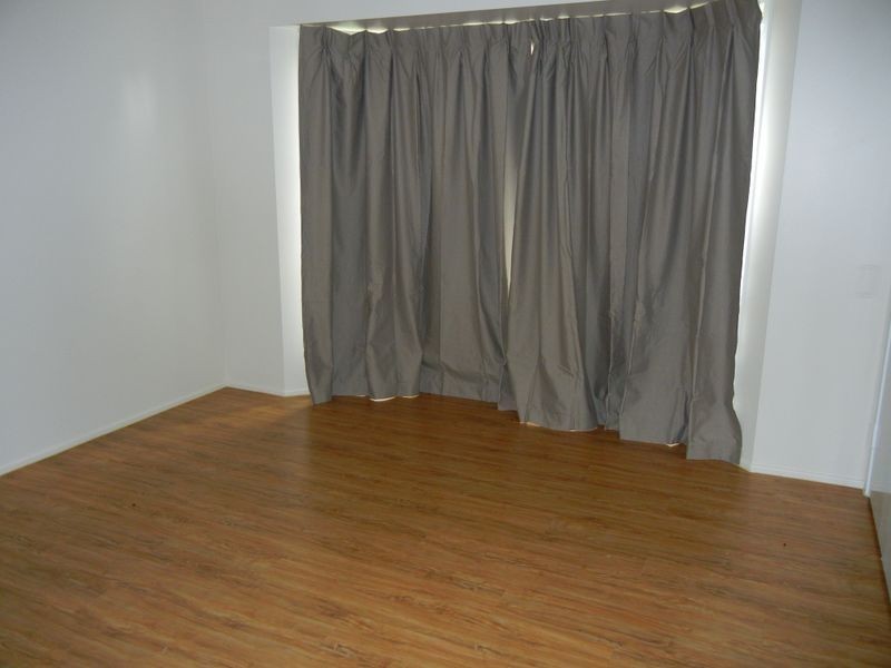 10 Broadfoot Street, Darling Heights QLD 4350