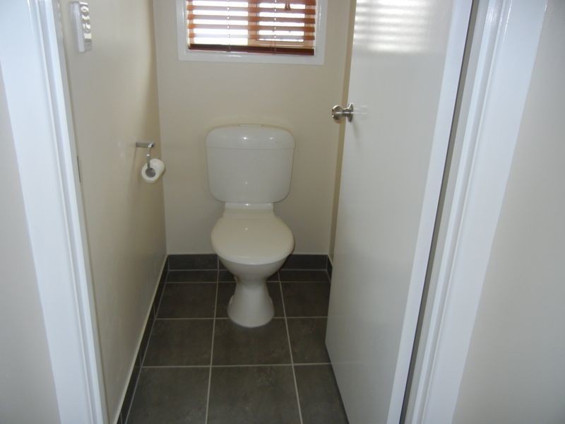 10 Broadfoot Street, Darling Heights QLD 4350