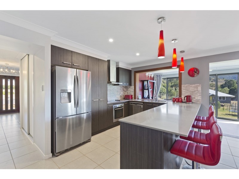 10 Karene Court, Withcott QLD 4352