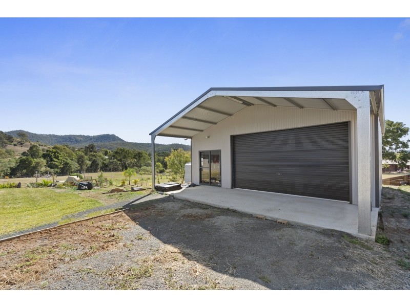 10 Karene Court, Withcott QLD 4352