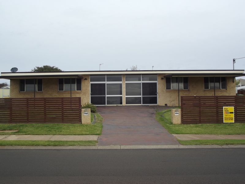 2/200 Stenner Street, Middle Ridge QLD 4350