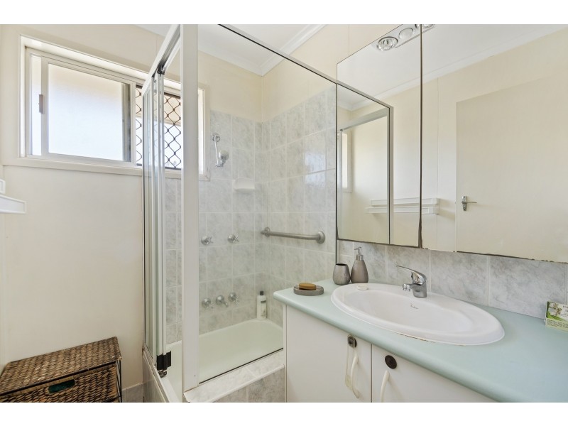 8/335 West Street, Harristown QLD 4350