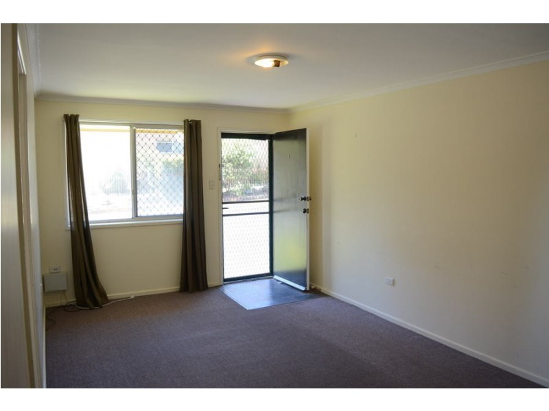 1/60 Mabel Street, Harlaxton QLD 4350