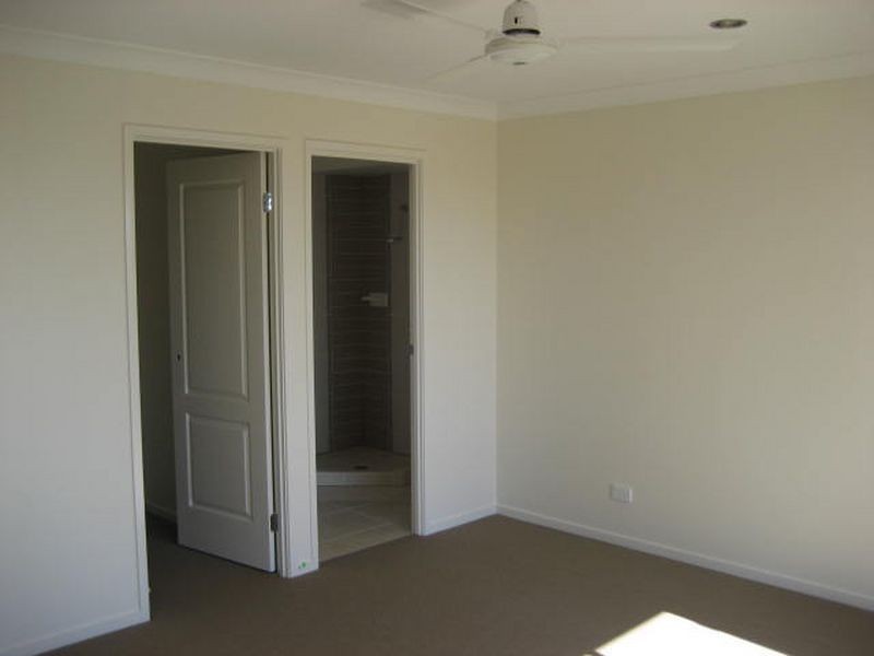 32 Aruma Drive, Oakey QLD 4401
