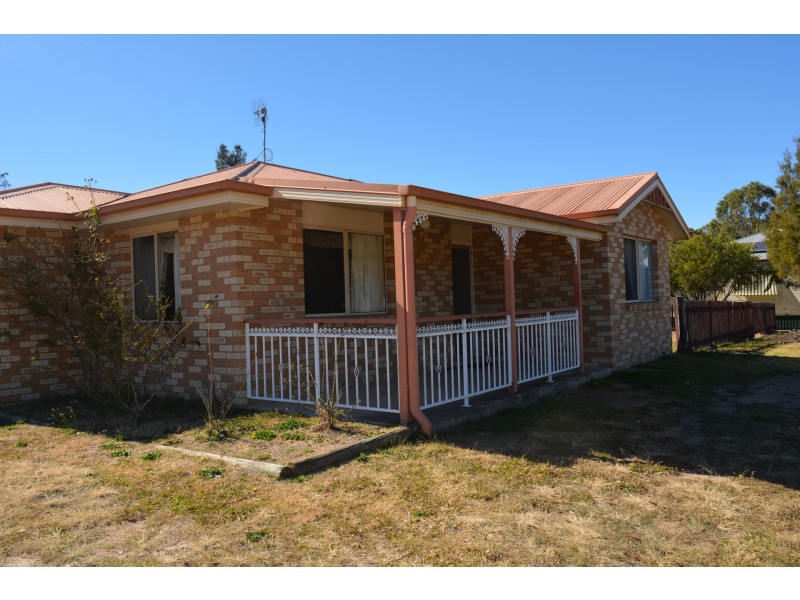 6 Devoncourt Road, Crows Nest QLD 4355