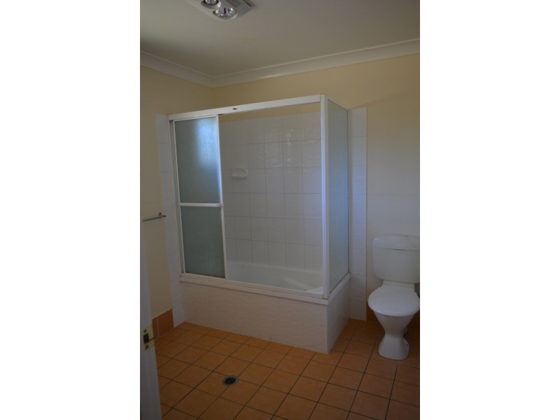 6 Devoncourt Road, Crows Nest QLD 4355