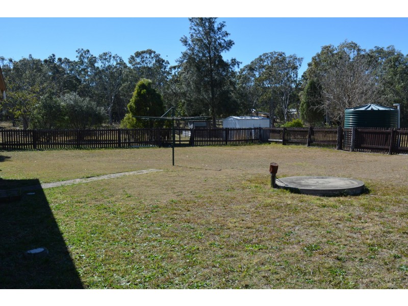 6 Devoncourt Road, Crows Nest QLD 4355