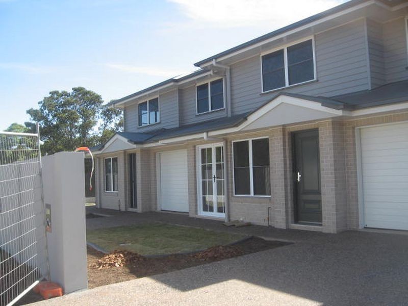 1/303 Stenner Street, Centenary Heights QLD 4350