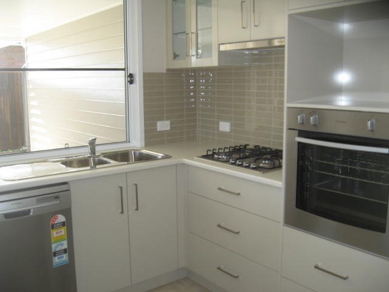 1/303 Stenner Street, Centenary Heights QLD 4350