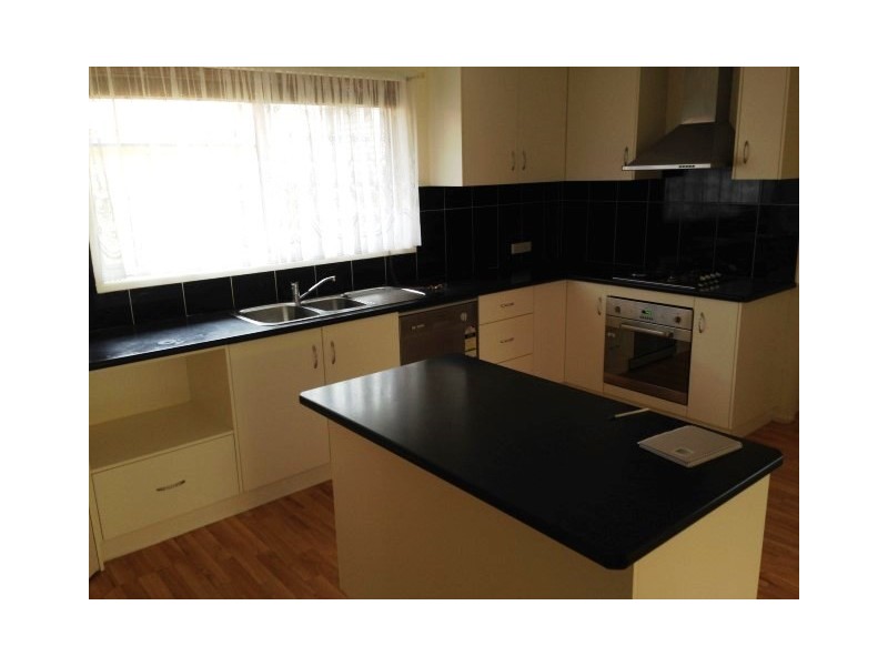 5 Camellia Court, Darling Heights QLD 4350