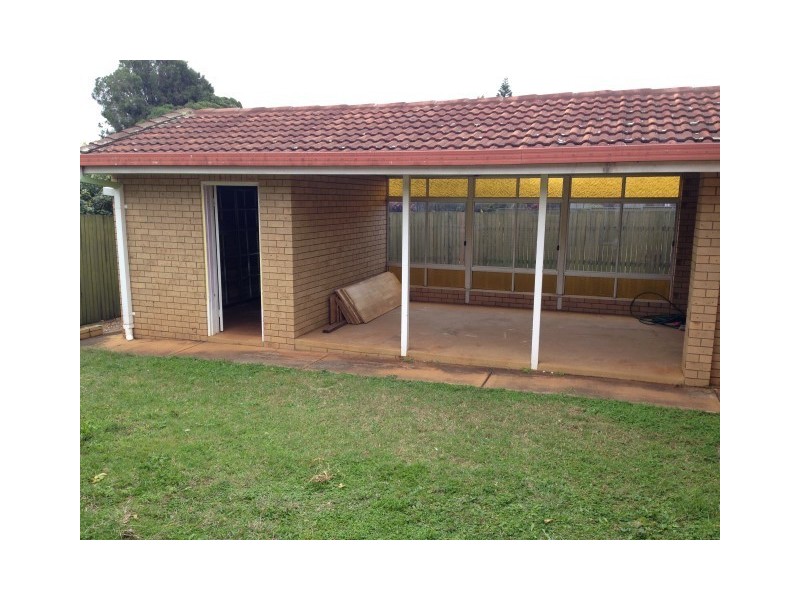 5 Camellia Court, Darling Heights QLD 4350
