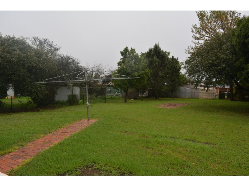 469 Stenner Street, Harristown QLD 4350