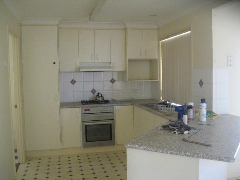 14 Gainsborough Drive, Glenvale QLD 4350