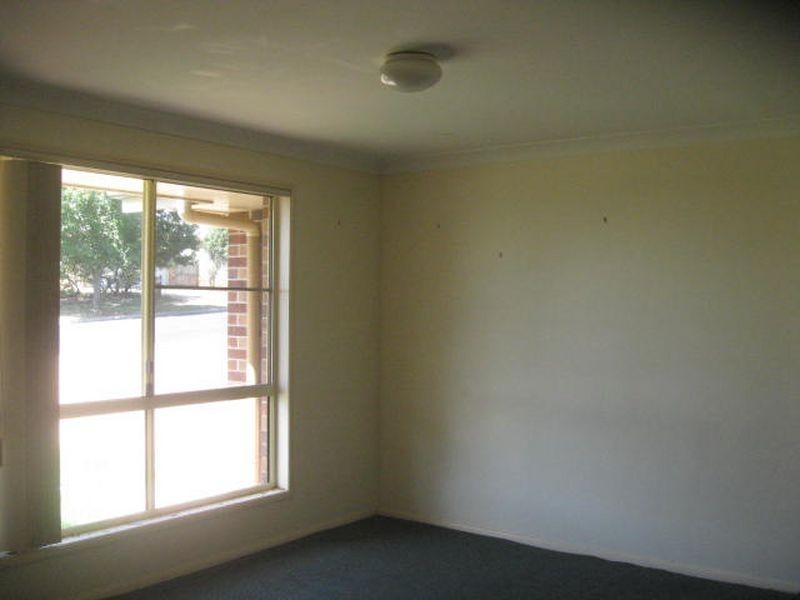 14 Gainsborough Drive, Glenvale QLD 4350