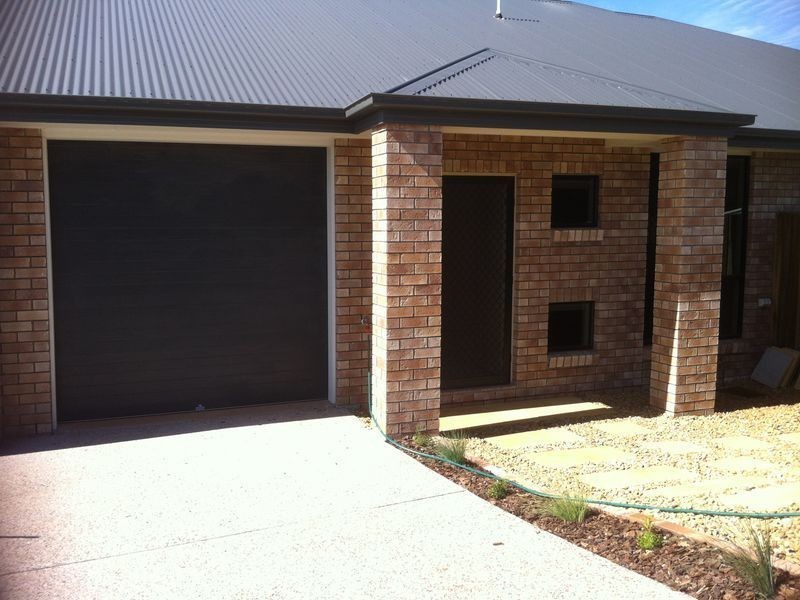 2/1 Sunset Drive, Glenvale QLD 4350