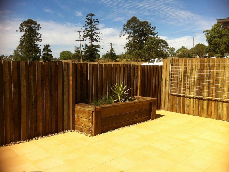 2/1 Sunset Drive, Glenvale QLD 4350