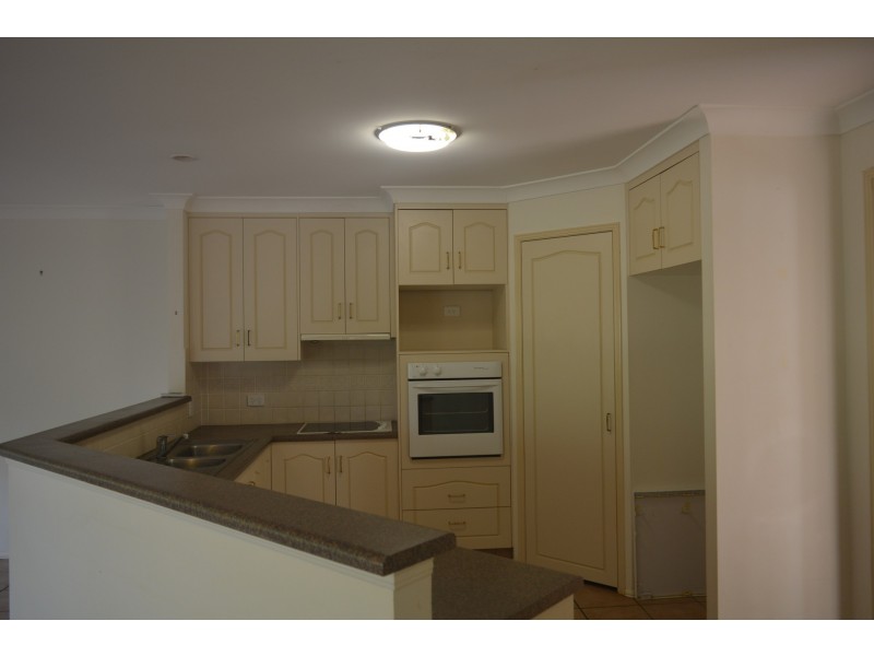 20 Paddington Court, Middle Ridge QLD 4350