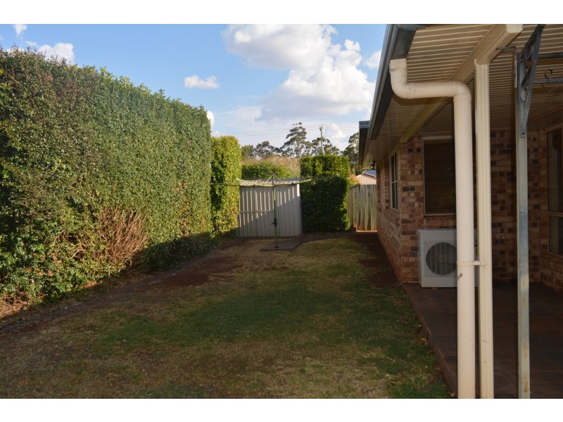 20 Paddington Court, Middle Ridge QLD 4350