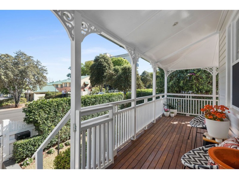 80 Lindsay Street, East Toowoomba QLD 4350