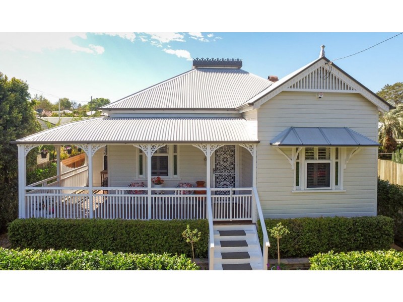 80 Lindsay Street, East Toowoomba QLD 4350