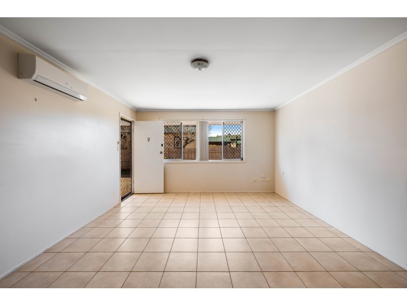 2/10 Buckland Street, Harristown QLD 4350