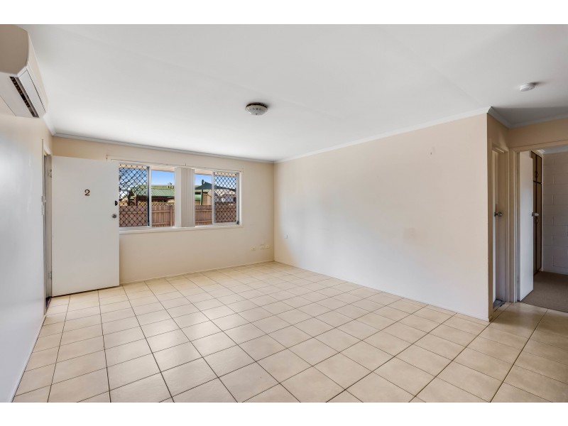 2/10 Buckland Street, Harristown QLD 4350