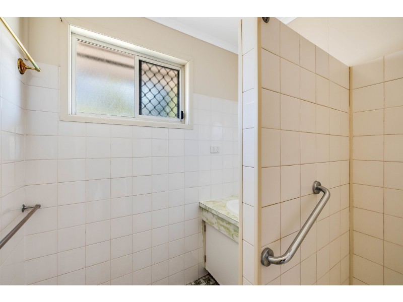 2/10 Buckland Street, Harristown QLD 4350