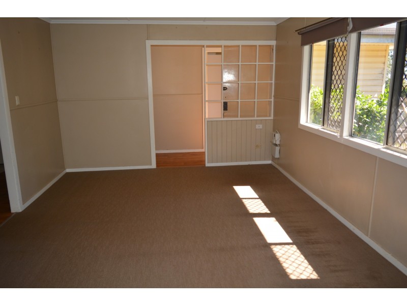 2 Mole Street, Harlaxton QLD 4350
