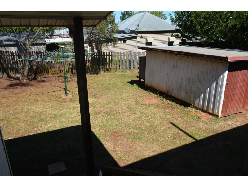 2 Mole Street, Harlaxton QLD 4350