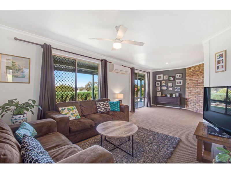 13 Kurrajong Court, Meringandan West QLD 4352