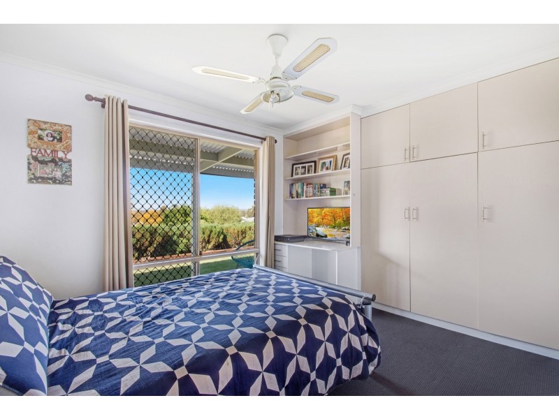 13 Kurrajong Court, Meringandan West QLD 4352