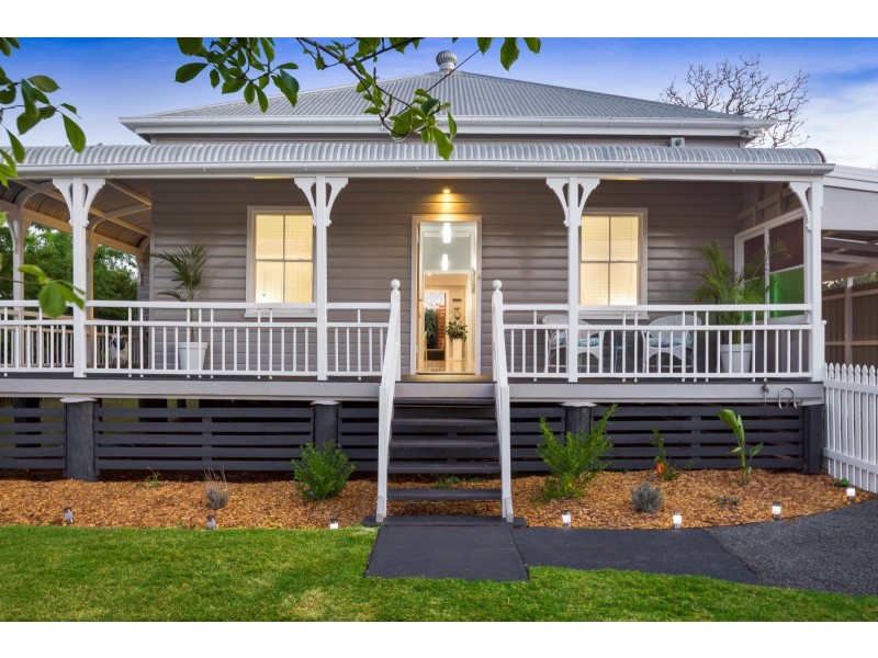 2 Tomkinson Street, Wilsonton QLD 4350