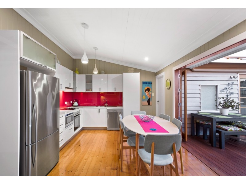 2 Tomkinson Street, Wilsonton QLD 4350