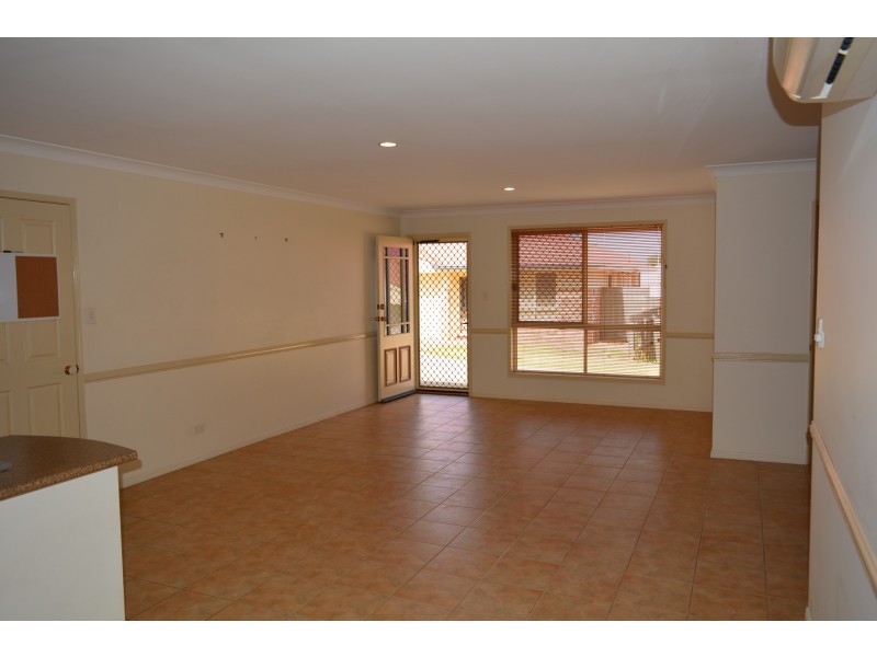 3/4a Wyndham Street, North Toowoomba QLD 4350