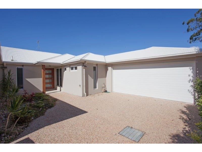 2/14 Ethan Street, Middle Ridge QLD 4350