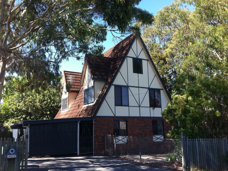 18 Sapphire Court, Kearneys Spring QLD 4350