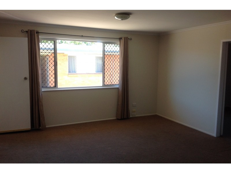 10/348 South Street, Harristown QLD 4350