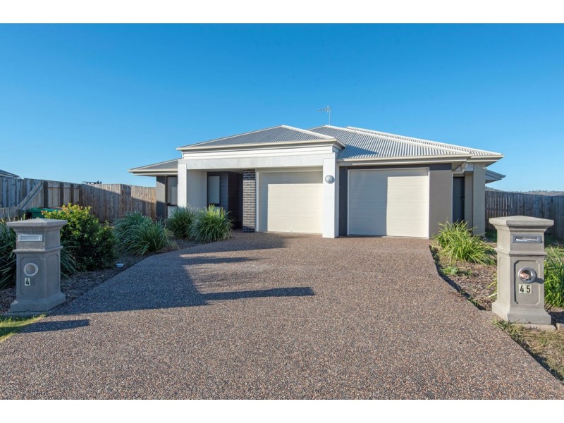 45 Mia Street, Wyreema QLD 4352