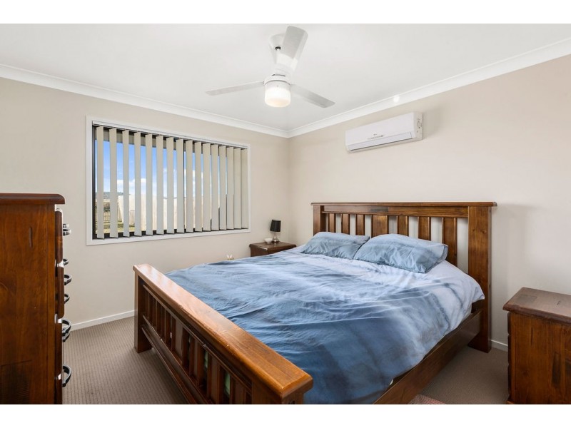 45 Mia Street, Wyreema QLD 4352