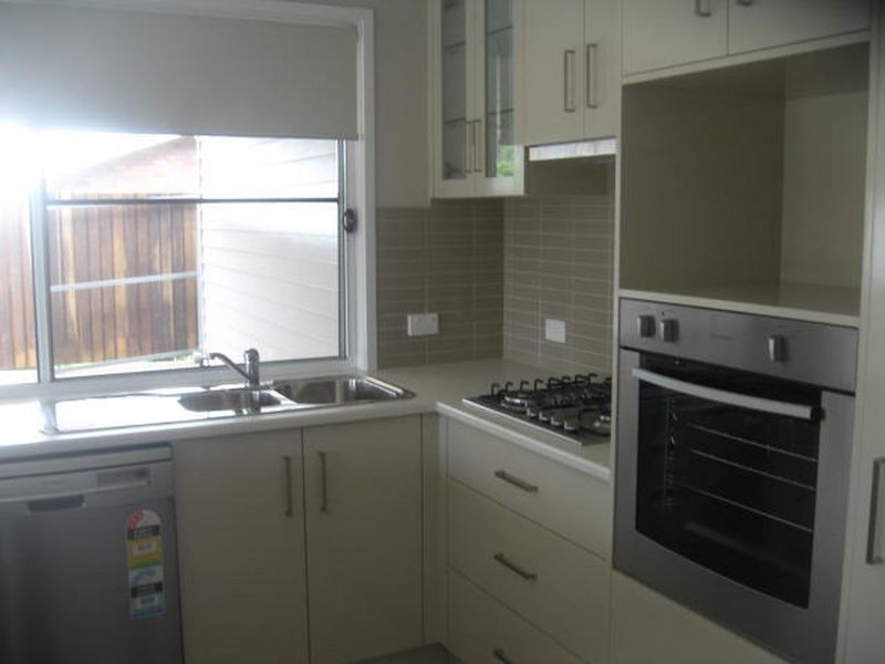 1/303 Stenner Street, Kearneys Spring QLD 4350