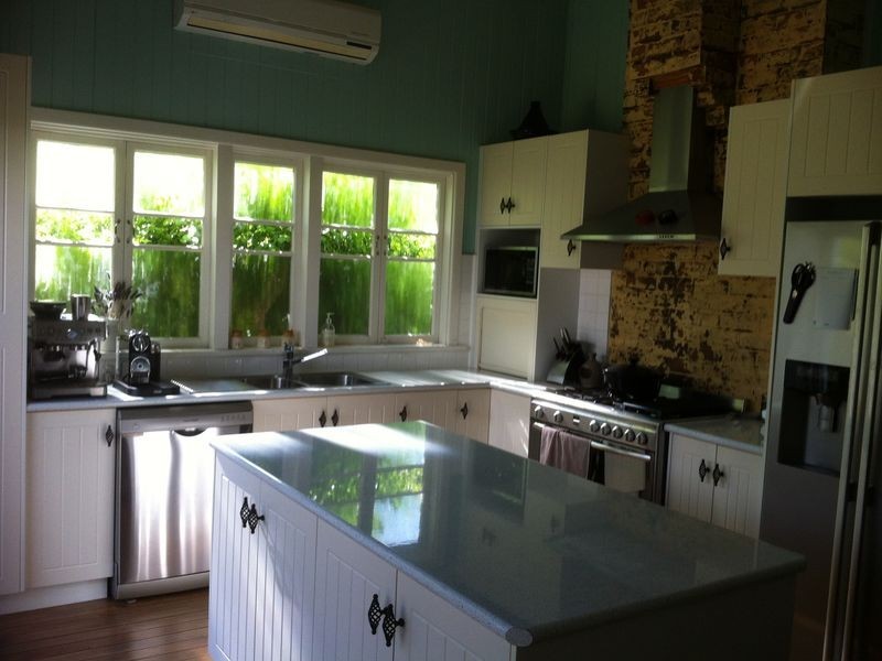 22 Albert Street, Newtown QLD 4350