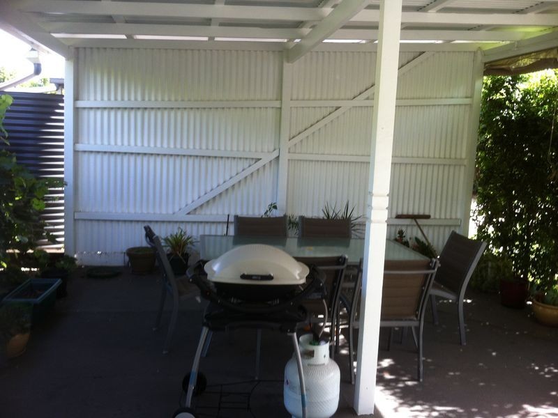 22 Albert Street, Newtown QLD 4350